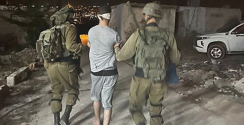 الجيش الإسرائيلي يعتقل منفذ عملية الطعن.. وحالة المستوطن في خطر