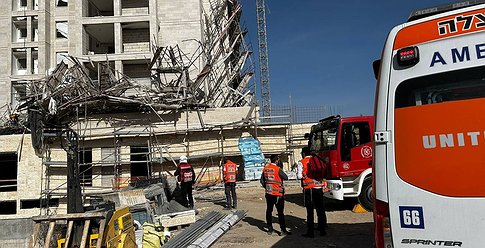 من الطابق التاسع... انهيار سقالة بناء ومصرع أسيرين فلسطينيين