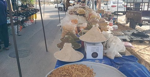 افتتاح سوق شعبي جديد في بلدة القرارة بخانيونس