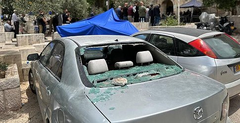 إصابات باعتداء الاحتلال على المصلين بالقدس