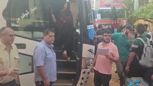 انطلاق حافلات الطلبة الفلسطينيين من السودان باتجاه مصر