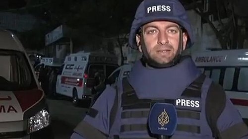 مسيّرة للاحتلال تستهدف مركبة الصحفي محمد وشاح في الشيخ عجلين بمدينة غزة