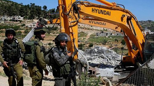 آليات الاحتلال تهدم منزلاً في القدس المحتلة