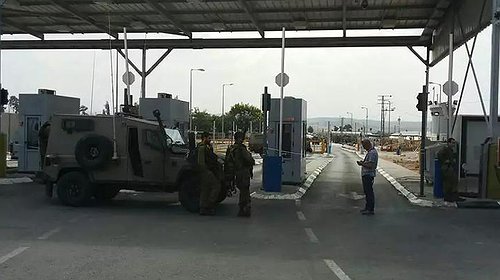 الاحتلال يقرر إغلاق المعابر مع جنين حتى إعادة المختطف الإسرائيلي