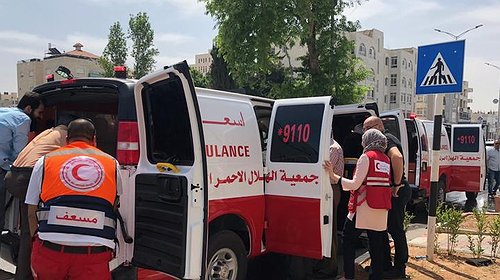 الهلال الأحمر: إصابات خلال مواجهات مع الاحتلال في بلدة أبو ديس