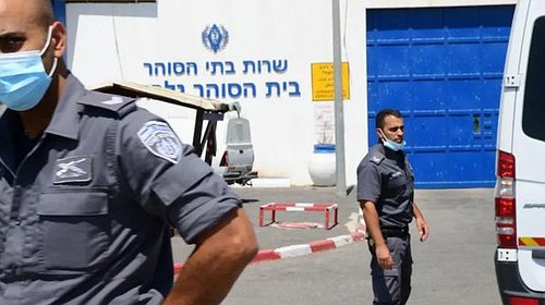 إدارة سجون الاحتلال تُنفذ قراراً جديداً بحق الأسرى الفلسطينيين