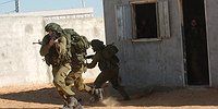 اعتقال جندي اسرائيلي أفشى معلومات "لكتائب المجاهدين" في غزة