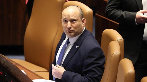 تعقيب "بينت" على قرار السلطة برفض إجراء تحقيق مشترك بمقتل أبو عاقلة