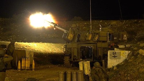 المدفعية الإسرائيلية تقصف جنوب سوريا وفتح الملاجئ في الجولان