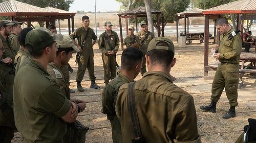 الجيش الإسرائيلي يقرر تعزيز منطقة القدس بسريتين عسكريتين