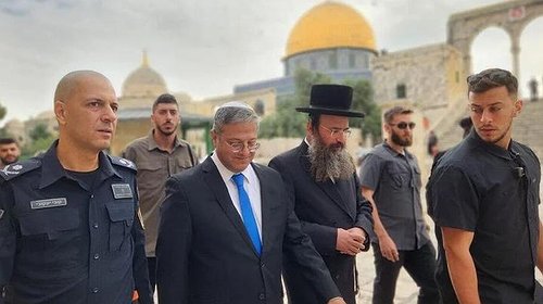 "بن غفير" يقتحم الأقصى برفقة عشرات المستوطنين