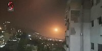 صحيفة عبرية تكشف: إسرائيل استهدفت مخازن أسلحة إيرانية في دمشق أمس