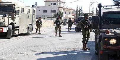 الاحتلال يعتدي على جامعة خضوري وإصابة العشرات بالرصاص والاختناق