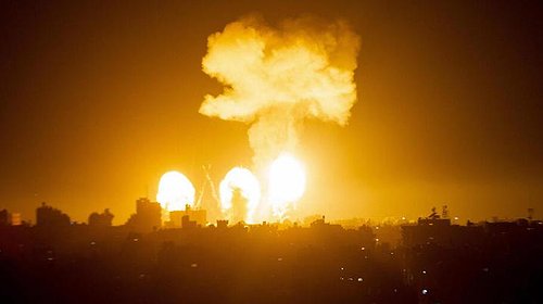 صحيفة تكشف: اتصالات مكثفة دولية انهالت لمنع التصعيد في غزة