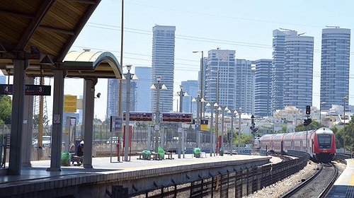 إغلاق محطة قطار بتل أبيب بعد العثور على طلقة نارية واحدة