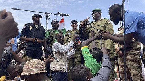من هم "إيكواس" وهل ستشن عملية عسكرية على النيجر؟