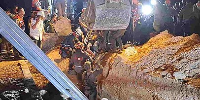 بعد ساعات..انقاذ عاملين من انهيار رملي قرب بيت لحم