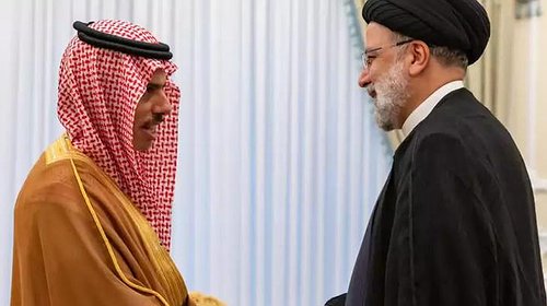 التقارب مستمر: وزير الخارجية السعودي يزور إيران ومباحثات للتطبيع مع إسرائيل