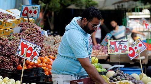 مصر: التضخم يصل إلى مستوى قياسي وأسعار المواد الغذائية تقفز بنسبة 70% خلال عام